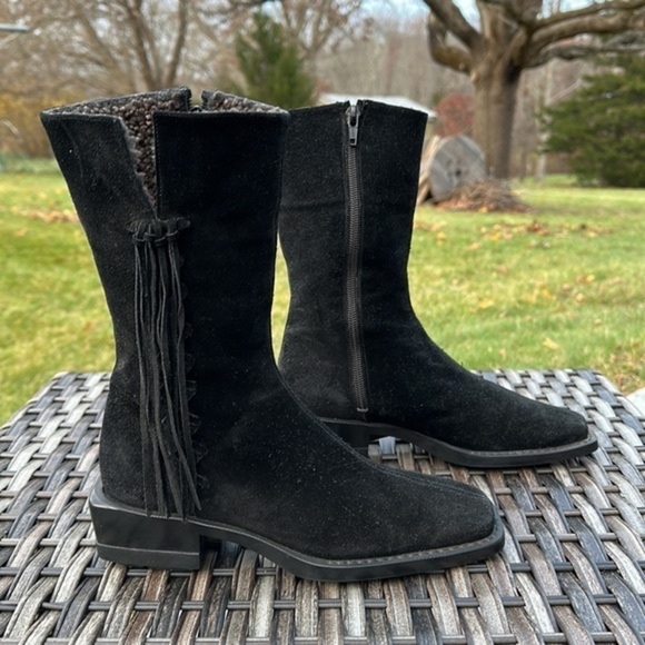 Stuart WEITZMAN Black Suede Shearling Lined Mid Calf Boots with Lacing & Fringe - Picture 1 of 16